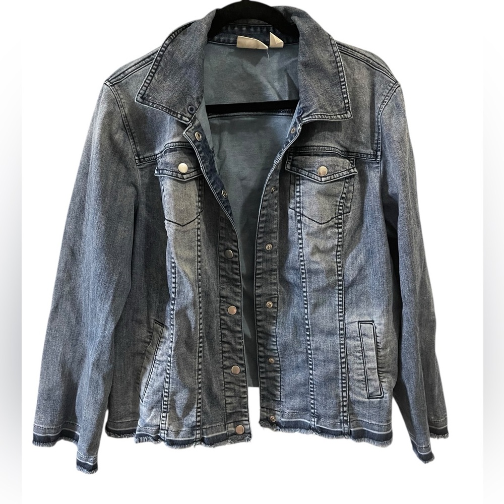 Chico's Denim blue Jean Jacket snap buttons size 3 XL‎